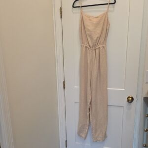 Bella Dahl Women’s Beige Linen Jumpsuit. Size Medium